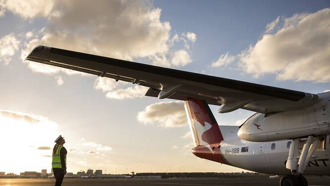 CQUniversity aviation students will have access to new pathways to the Qantas Groups pilot training program.